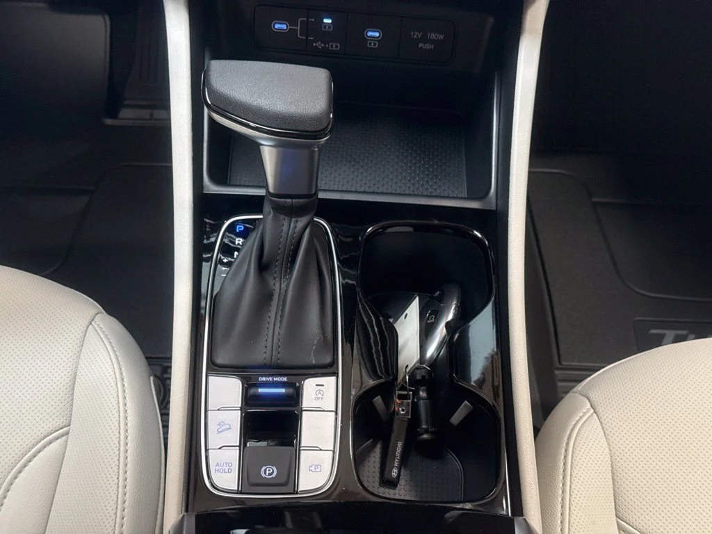 New 2026 Phantom Black Hyundai SEL Plus image 17