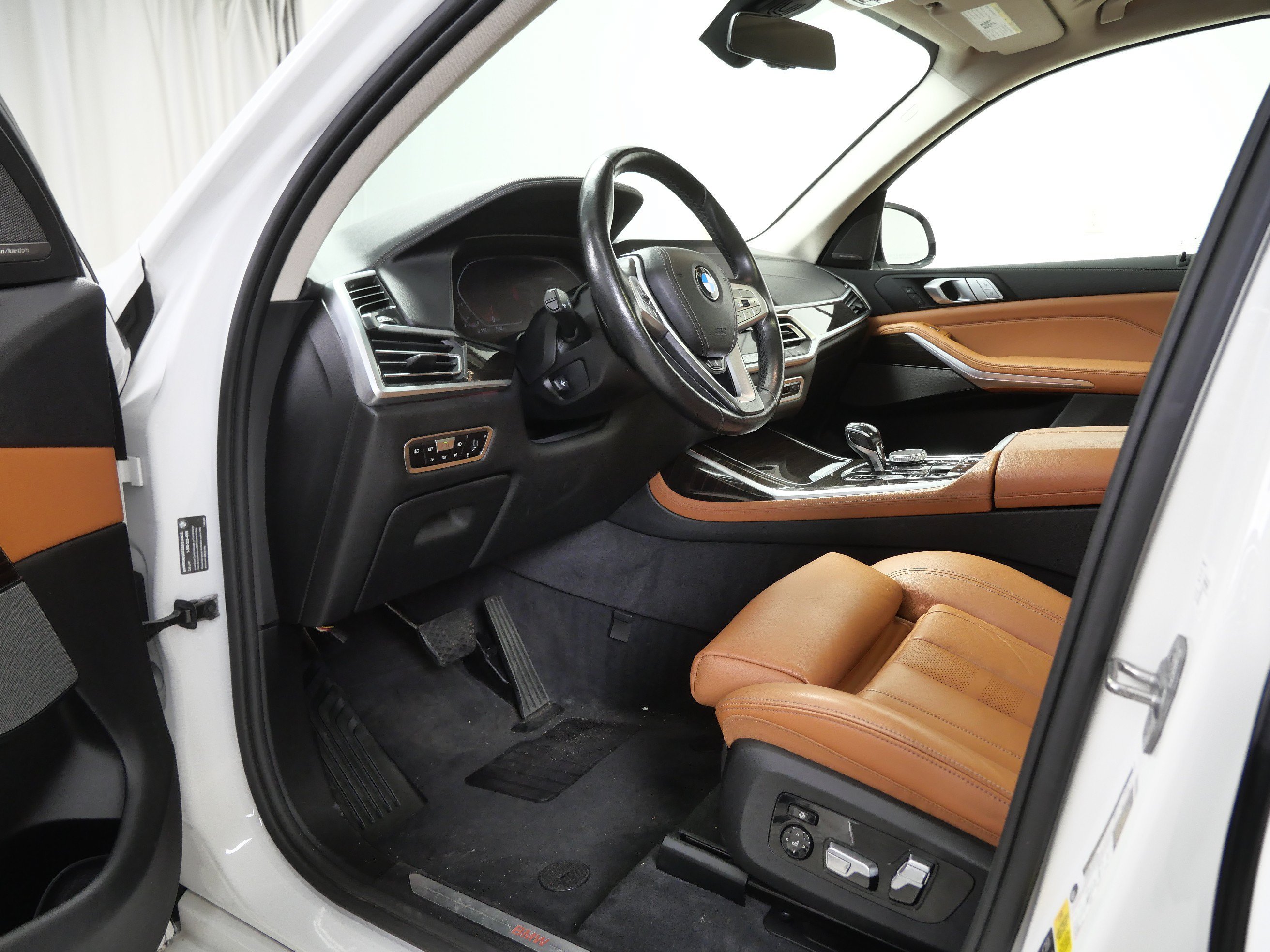 Used 2019 Alpine White BMW xDrive40i image 14