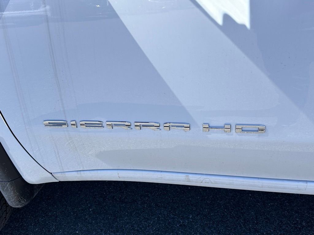 New 2026 Summit White GMC Pro image 27