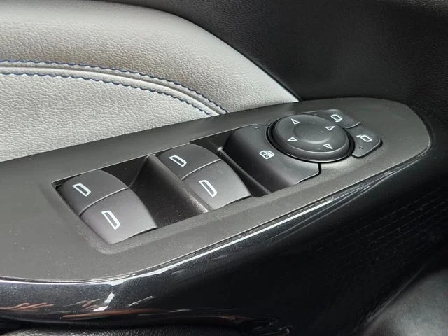 Used 2025 Gray Chevrolet LT image 31