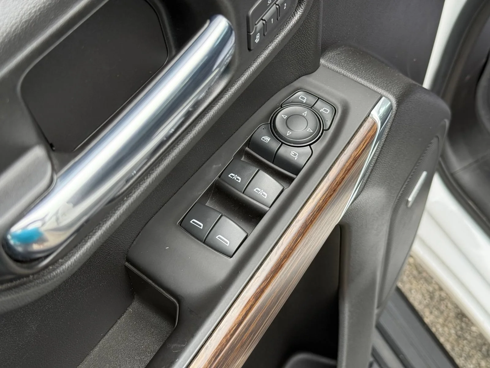2020 Chevrolet Silverado 1500 High Country - Photo 15