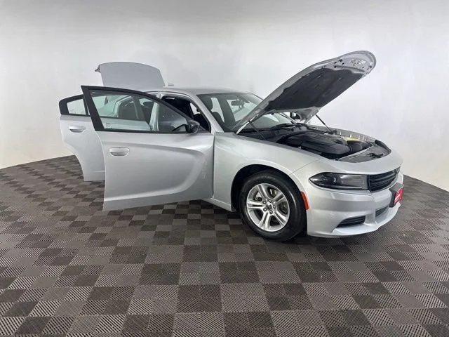 Used 2023 Silver Dodge SXT image 12