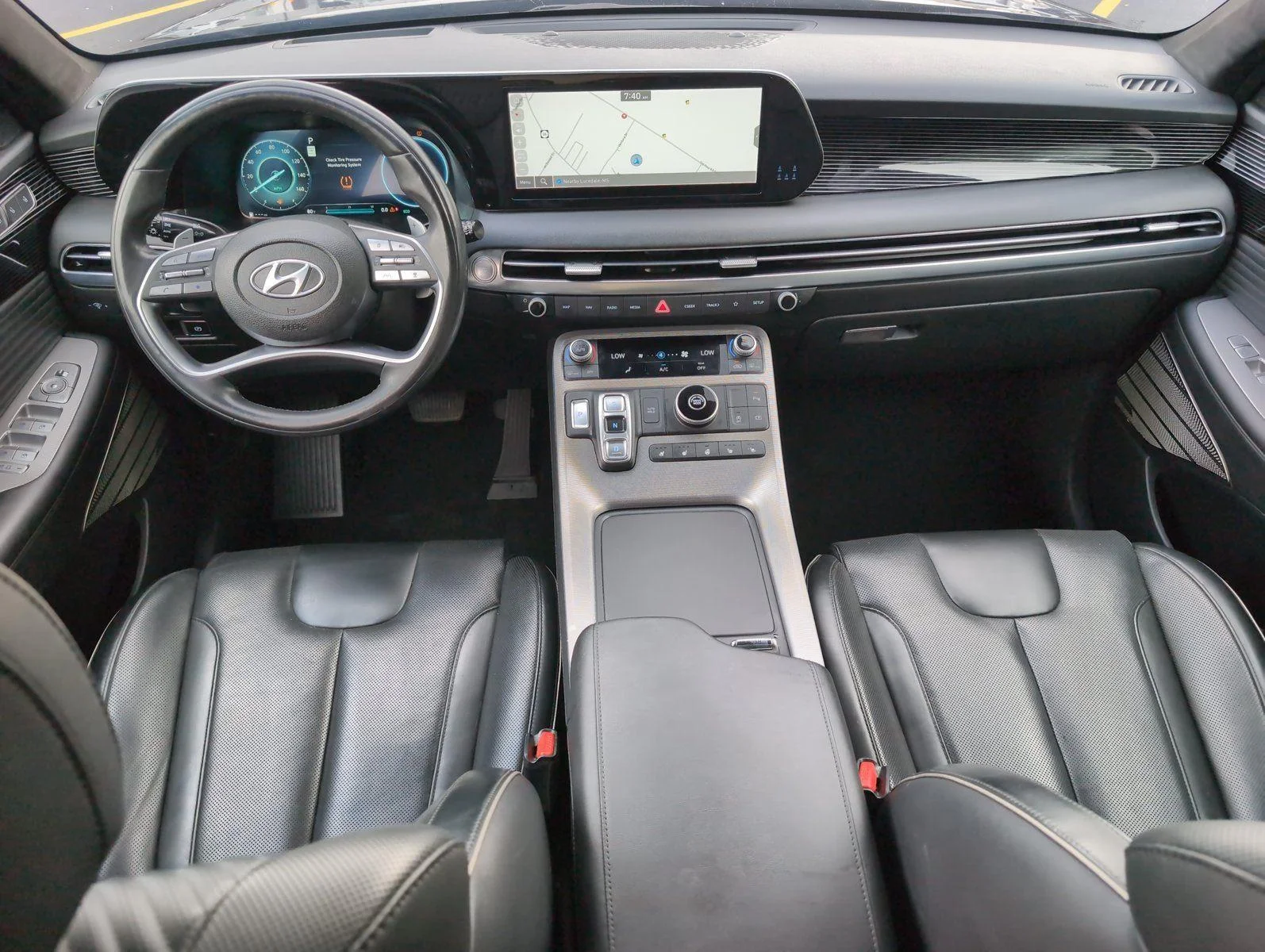 Used 2024 Sierra Burgundy Hyundai Calligraphy image 34