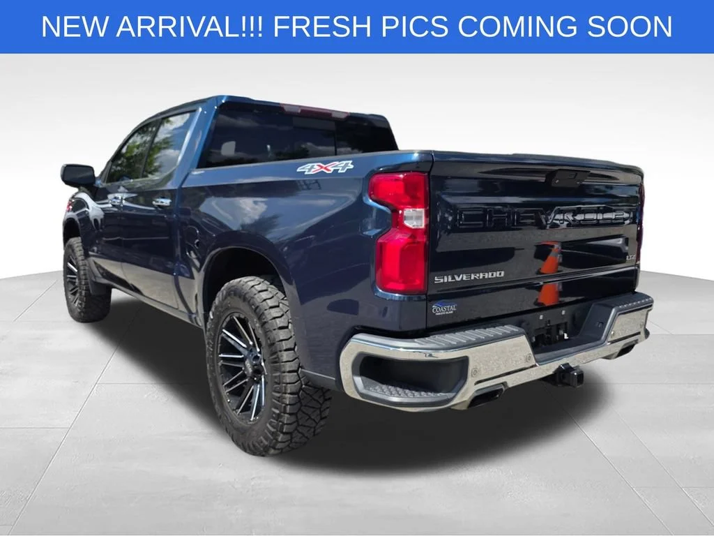Used 2019 NORTHSKY BLUE METALLIC Chevrolet LTZ image 6