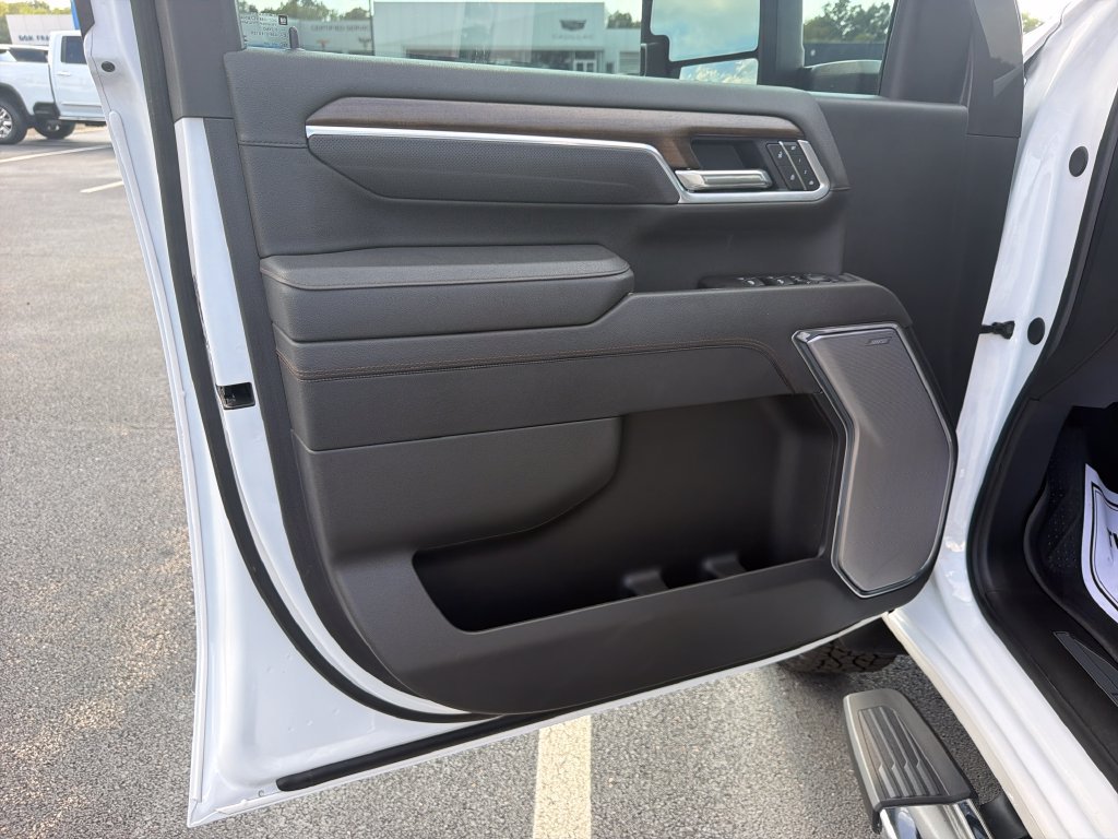 Used 2025 Beige Chevrolet High Country image 12