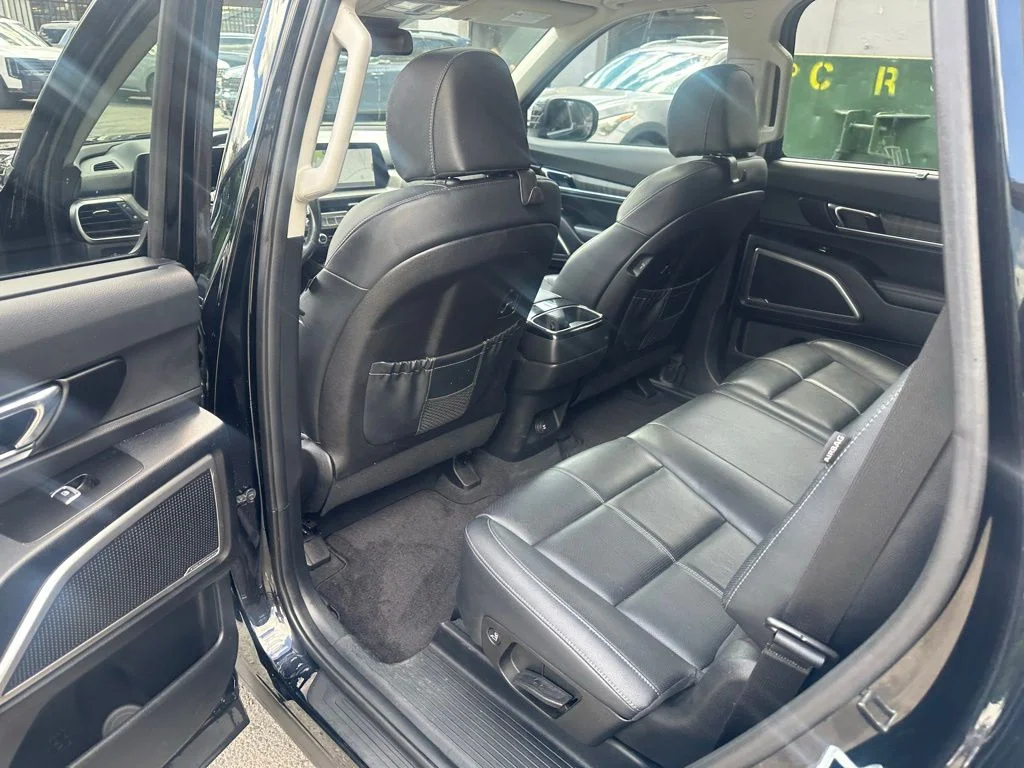 Used 2024 Black Kia EX image 25