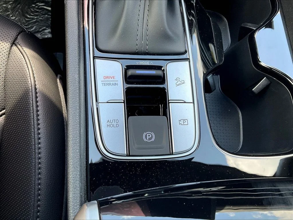 New 2026 White Hyundai XRT image 23