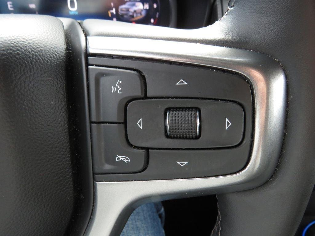 Used 2023 Summit White Chevrolet LT image 33