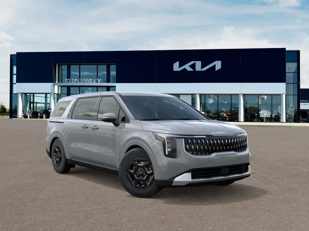 New 2027 Ceramic Silver Kia LXS image 8