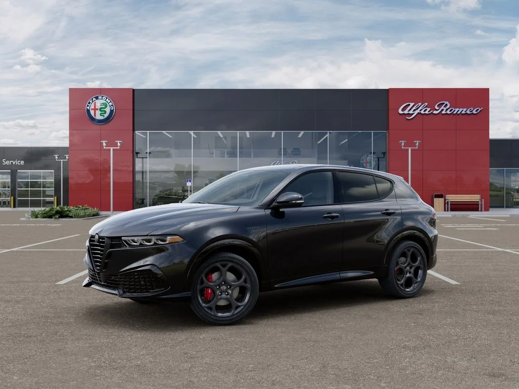 New 2026 Alfa Black Alfa Romeo Base image 2