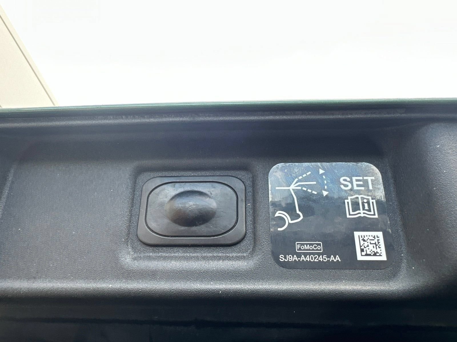 Used 2025 Green Metallic Ford Premium image 13