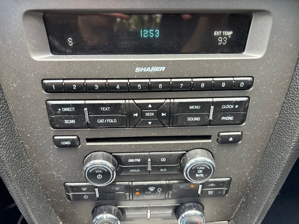 Used 2011 Blue Ford V6 Premium image 10