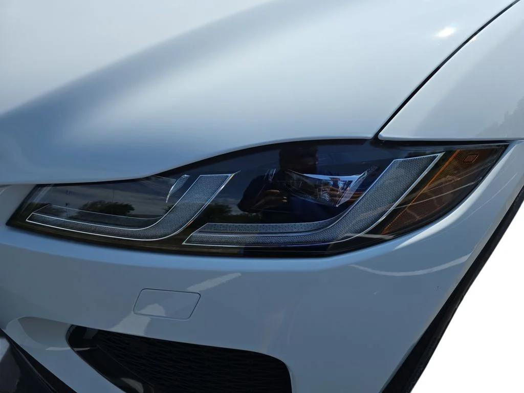 2026 Jaguar F-Pace R-Dynamic S - Photo 9
