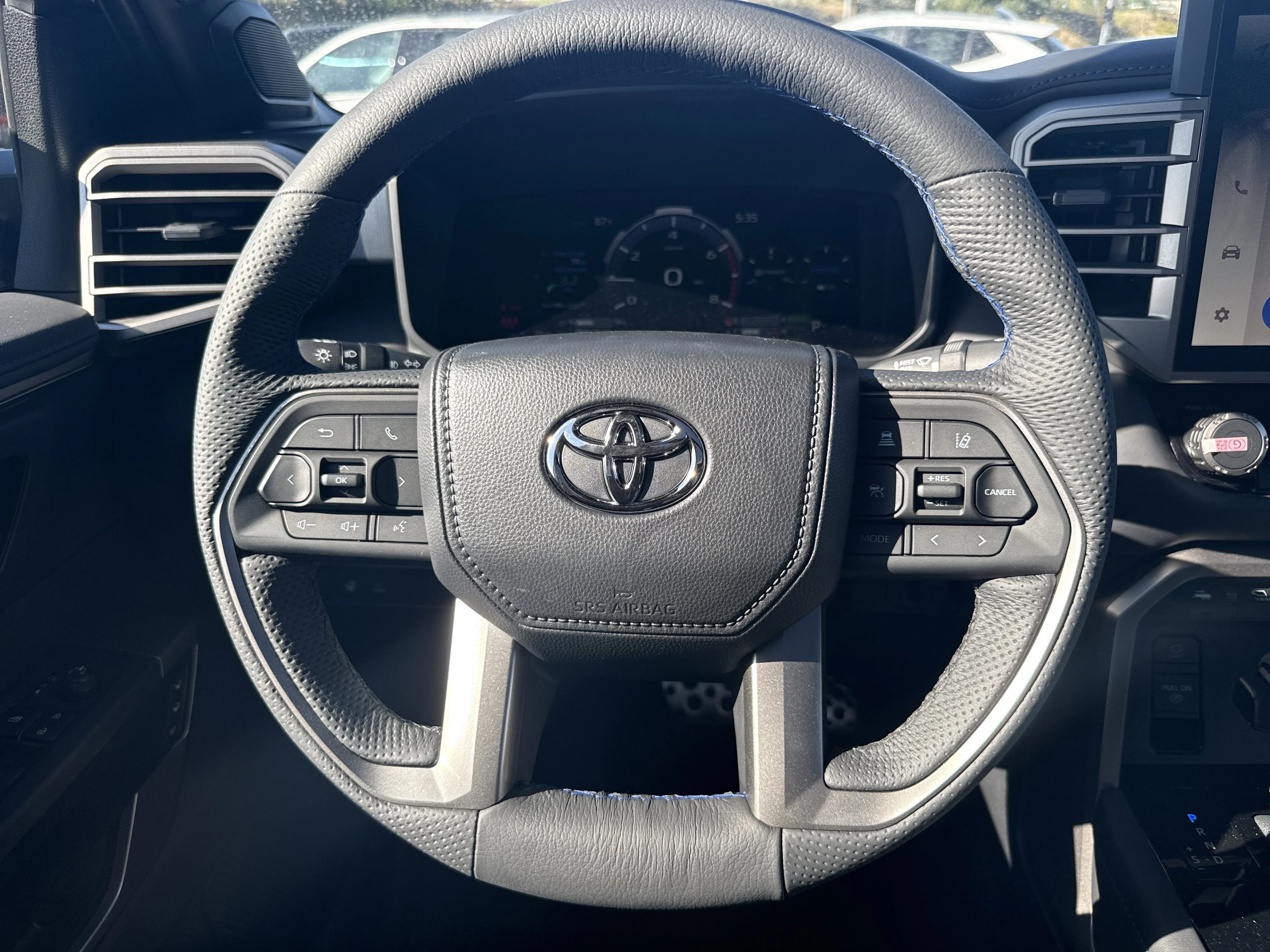 2026 Toyota Tundra Platinum - Photo 14