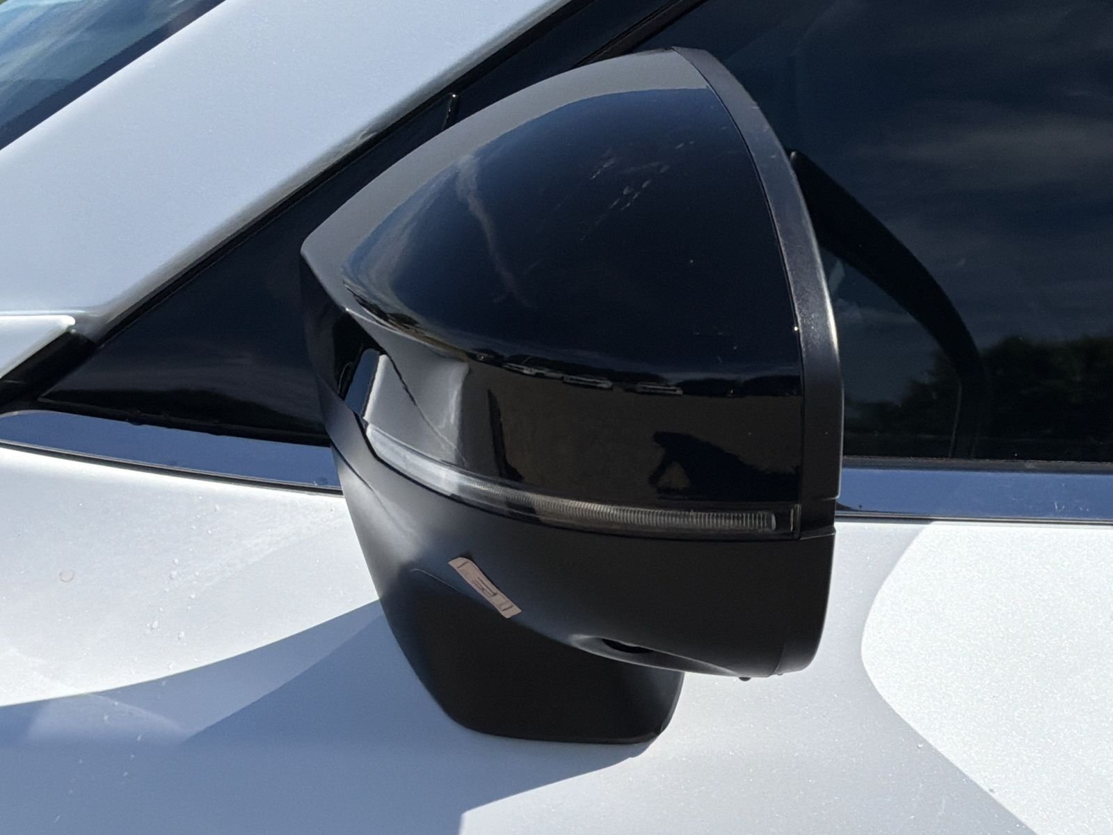 New 2026 White Nissan Platinum image 33