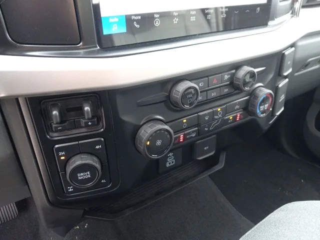 New 2026 Avalanche Ford XLT image 17