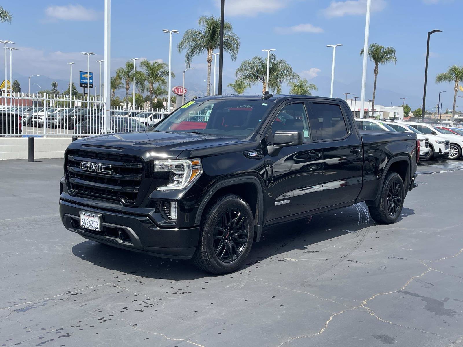 2021 GMC Sierra 4WD Crew Cab Short Box Elevation's photo