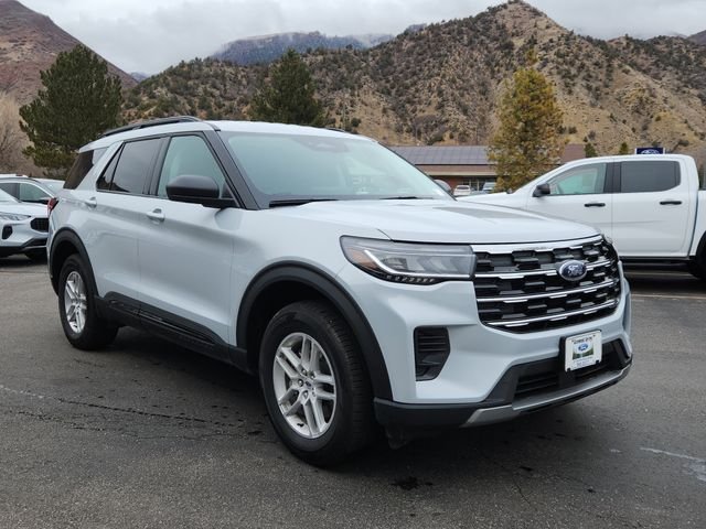 2026 Ford Explorer Active 4WD's photo