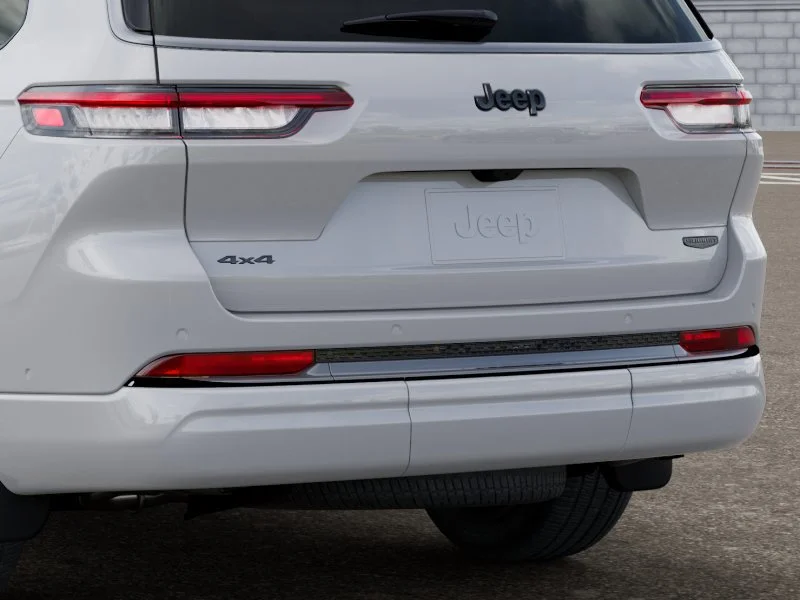New 2026 Bright White Clear-Coat Exterior Paint Jeep Summit image 15