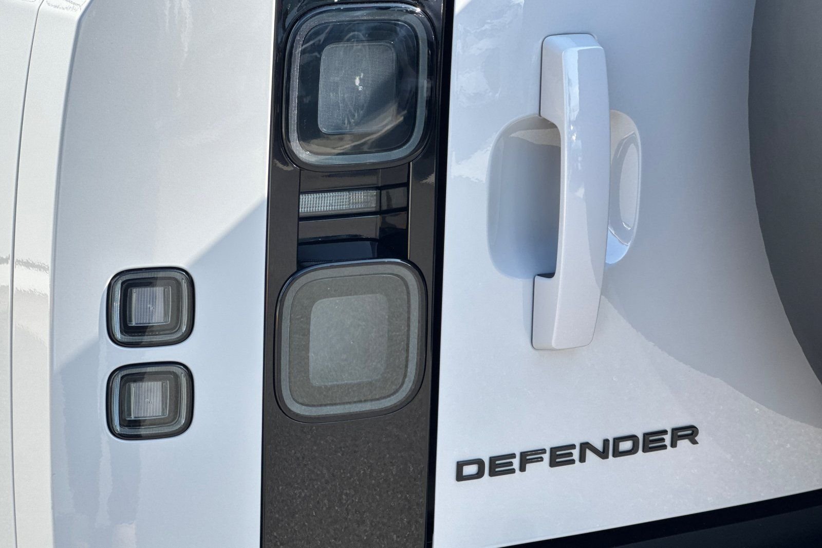 New 2026 Borasco Grey Land Rover X-Dynamic SE image 35
