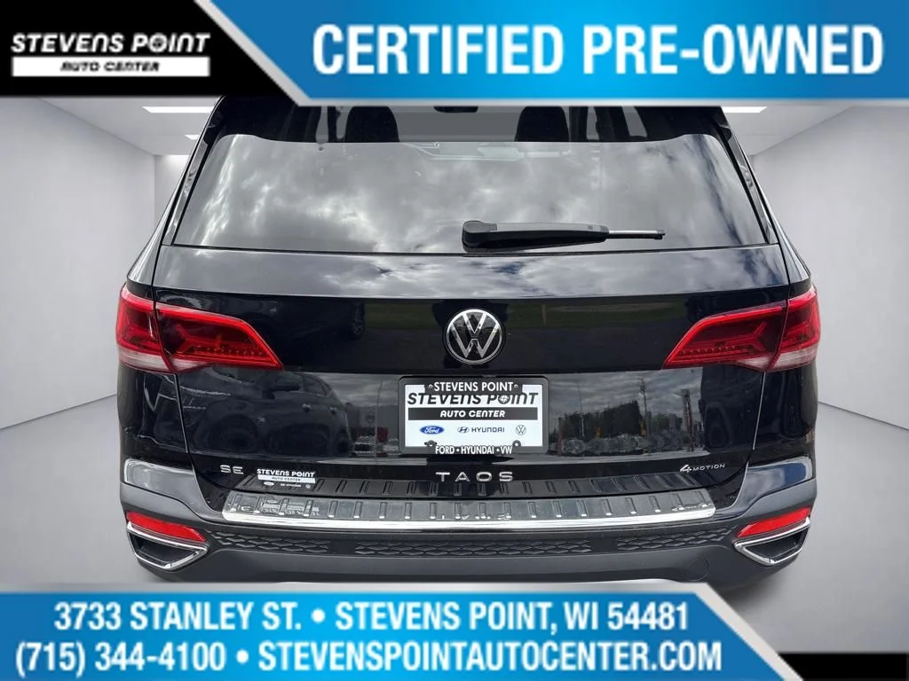 Certified Used 2024 Deep Black Pearl Volkswagen 1.5T SE image 5