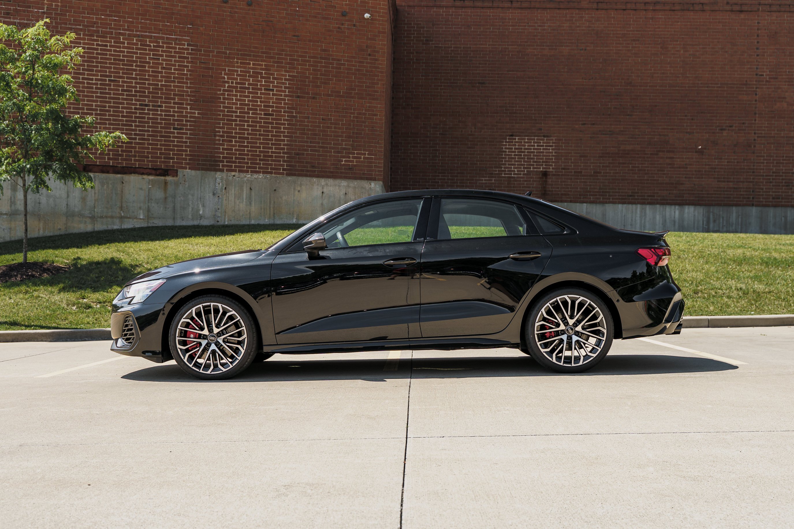 Used 2025 Mythos Black Metallic Audi Premium Plus image 6