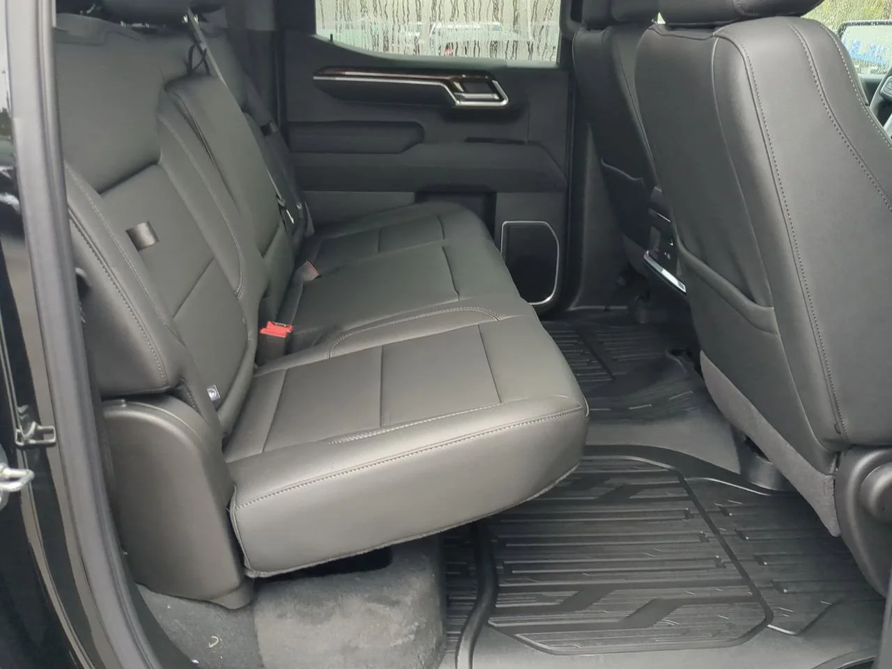 New 2026 Onyx Black GMC Elevation image 26