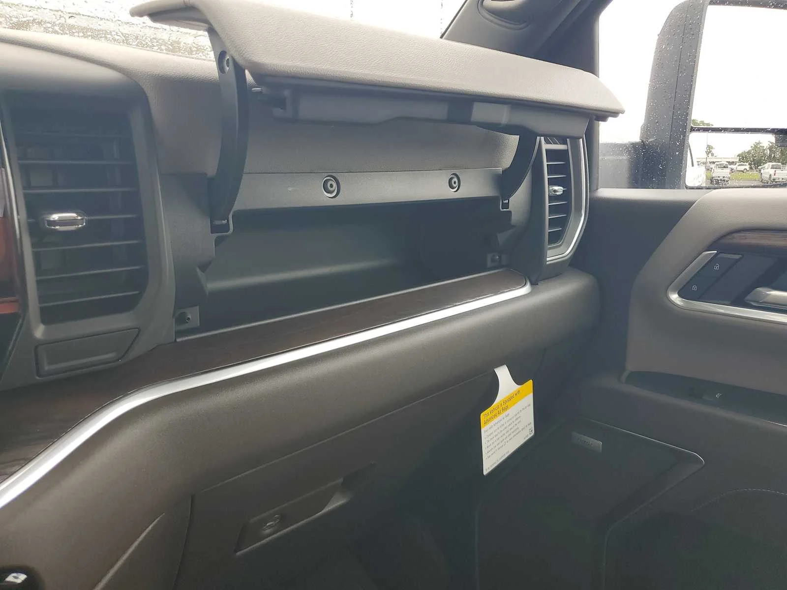 New 2026 Glacier White Tricoat GMC SLT image 37