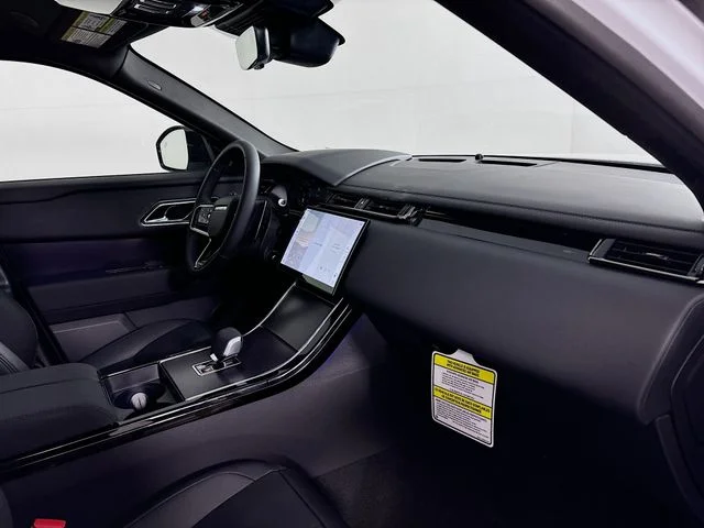 Certified Used 2026  Land Rover Dynamic SE image 29