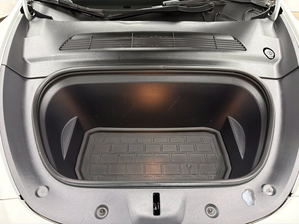 Used 2023 White Tesla Long Range image 30