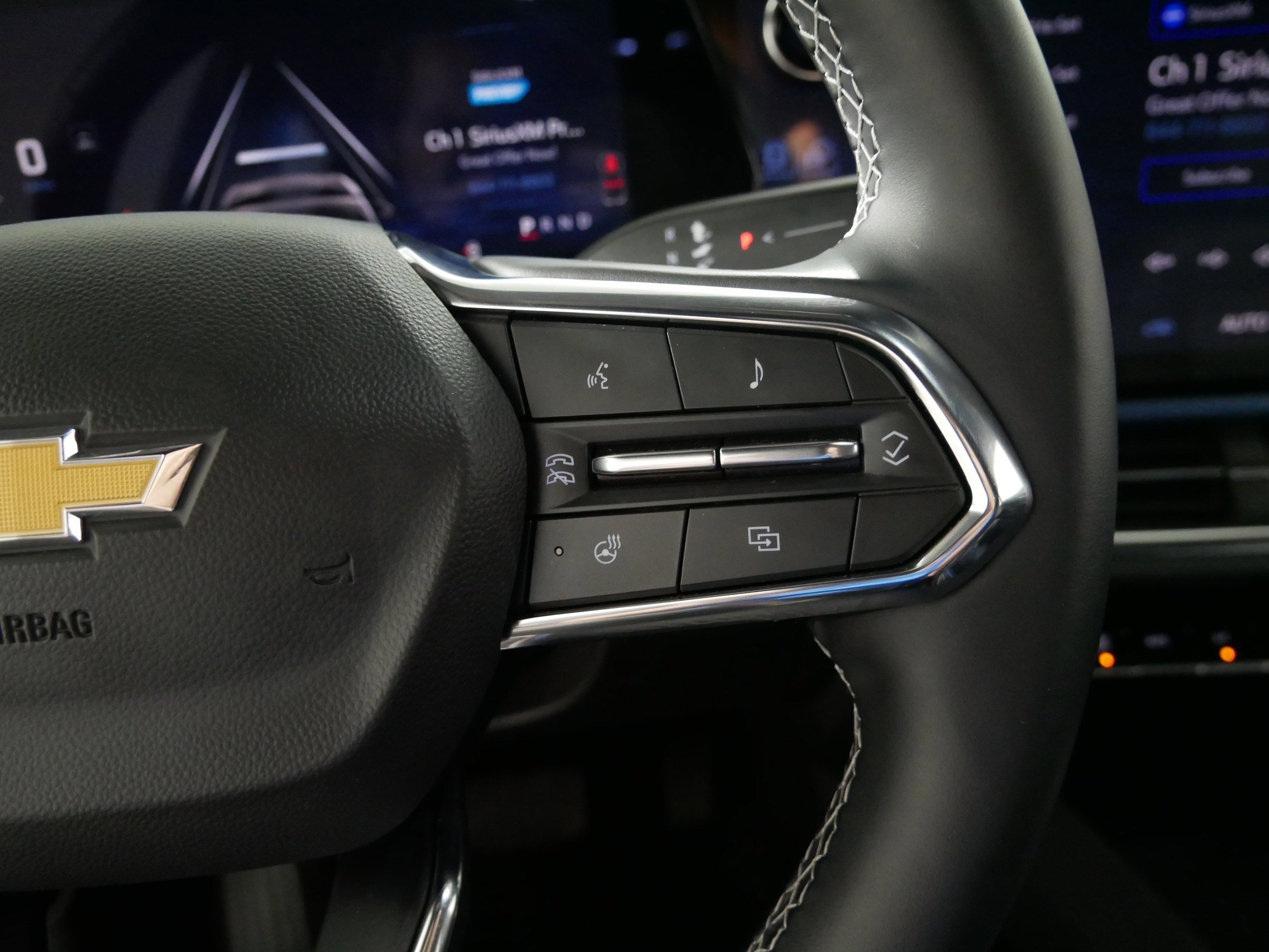 2024 Chevrolet Equinox EV LT - Photo 28