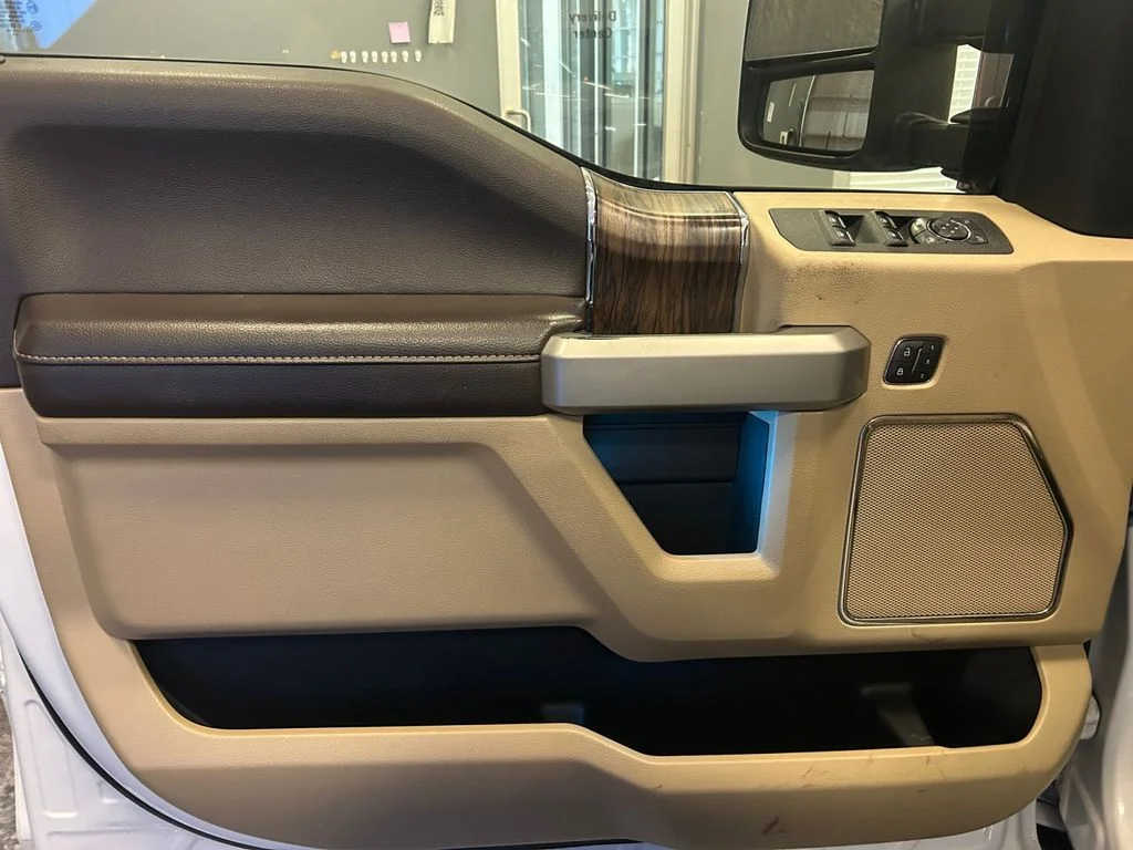 Used 2019 Oxford White Ford  image 21