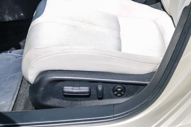 Used 2018 Beige Honda EX image 22