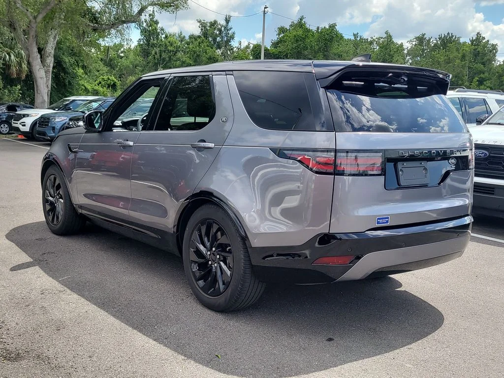 Used 2023 Gray Land Rover S R-Dynamic image 3