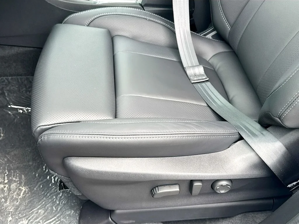 New 2026 ICE SILVER METALLIC Subaru Limited 7-Passenger image 24