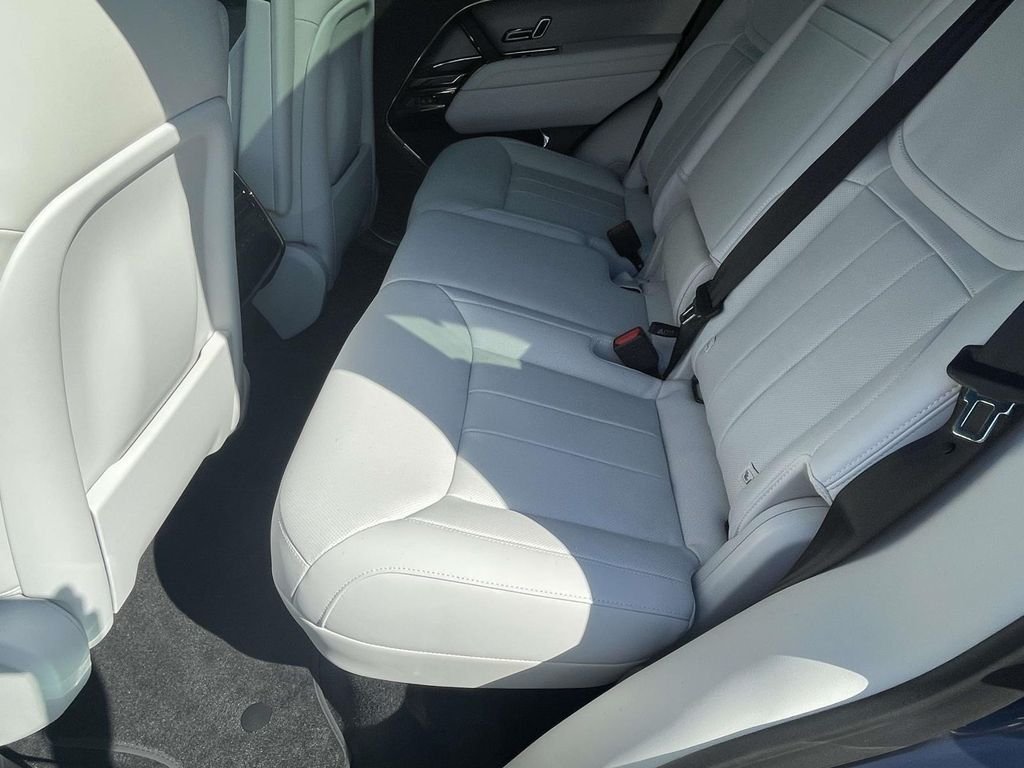 New 2027 Varesine Blue Land Rover SE image 16
