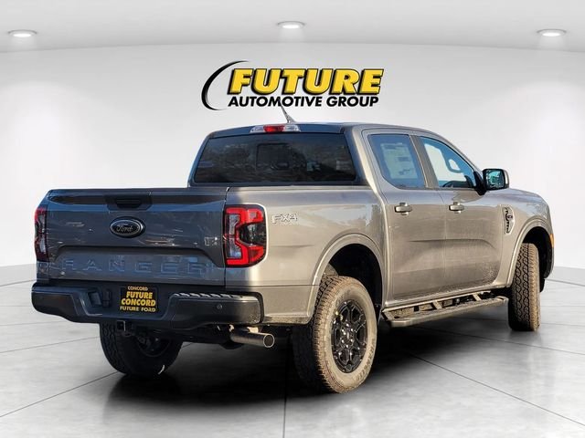 New 2025 Carbonized Gray Metallic Ford XLT image 31