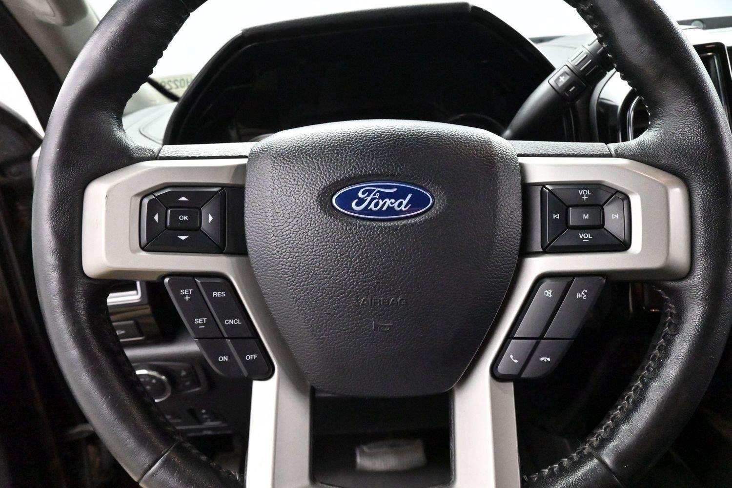 Used 2019 Agate Black Ford LARIAT image 18