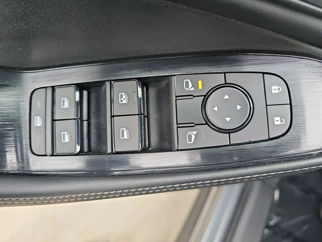 Used 2023 Gray Nissan SV image 27
