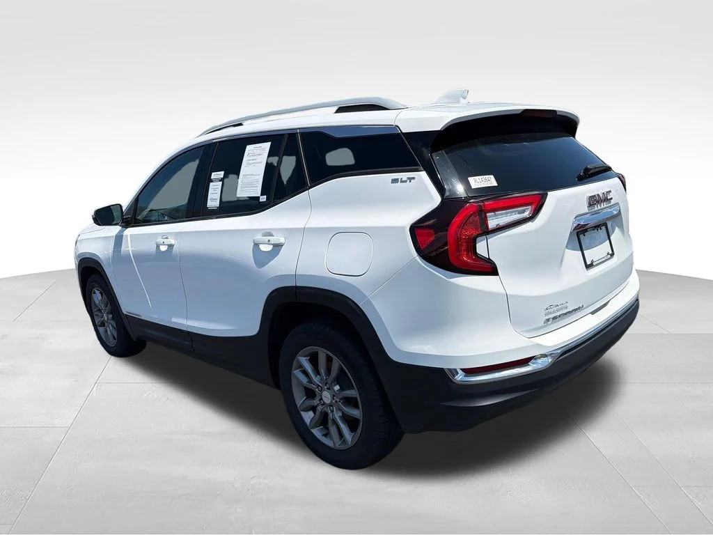 Certified Used 2024 White GMC SLT image 4