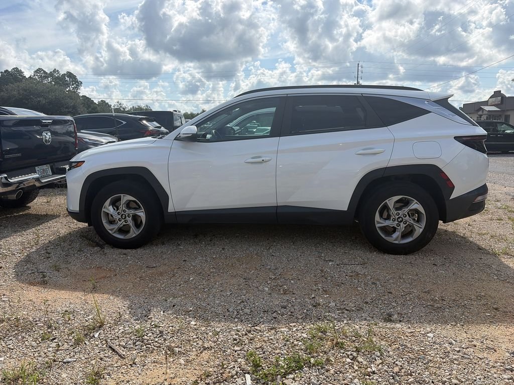 Used 2022 Gray Hyundai SEL image 3