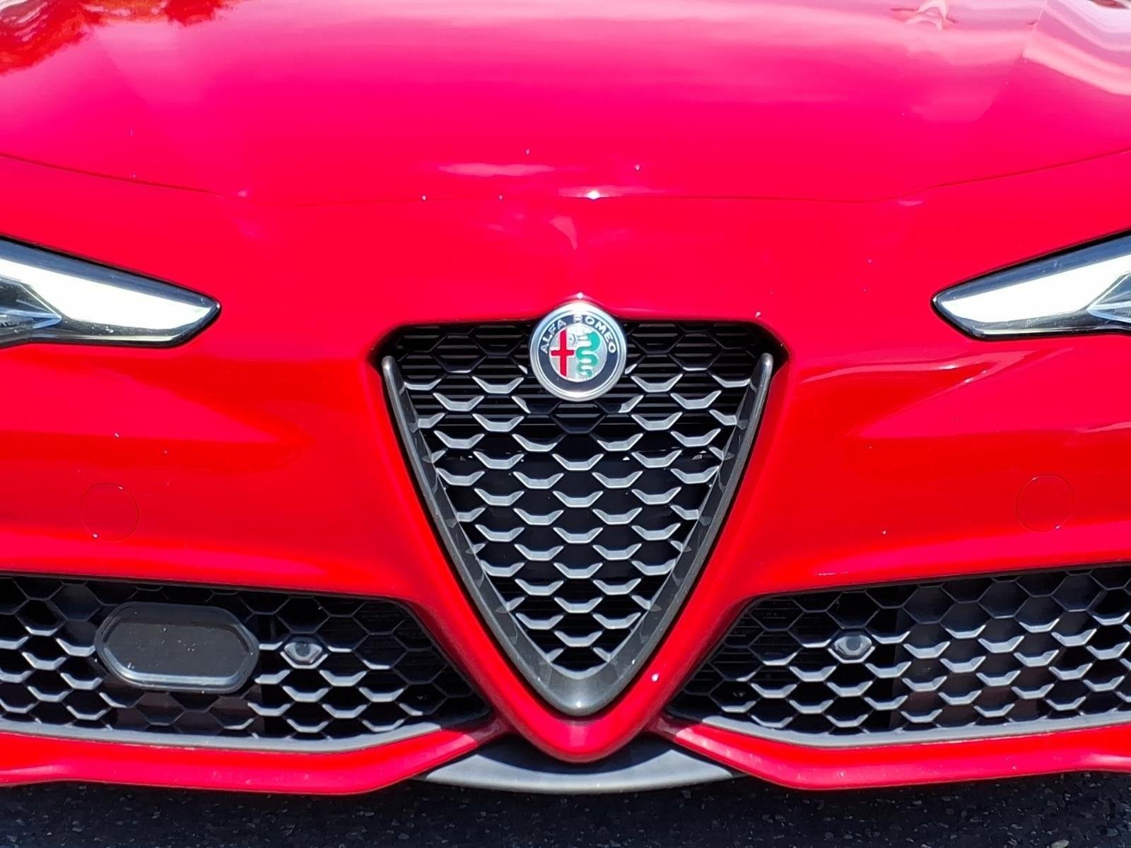 Used 2023 Alfa Rosso Alfa Romeo Veloce image 15