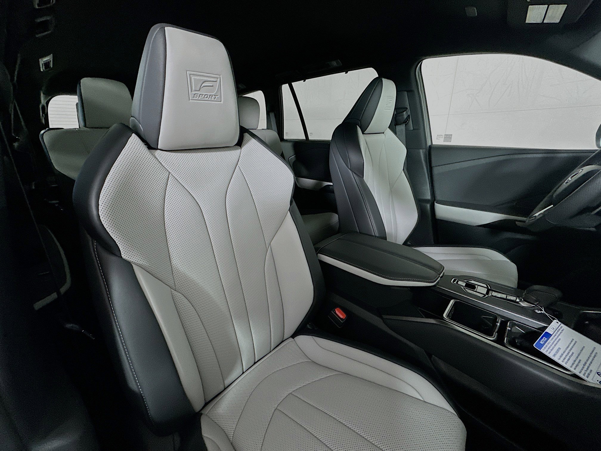 New 2026 Wind Chill Pearl Lexus TX 500h F SPORT PERFORMANCE PREMIUM AWD image 27