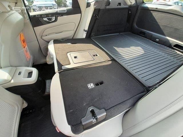 Used 2021 Crystal White Metallic Volvo Inscription image 50