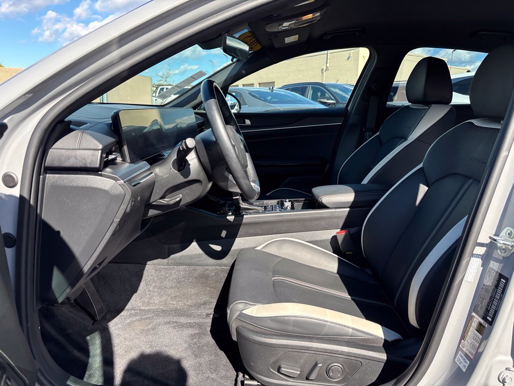 Used 2025 Gray Kia GT-Line image 14