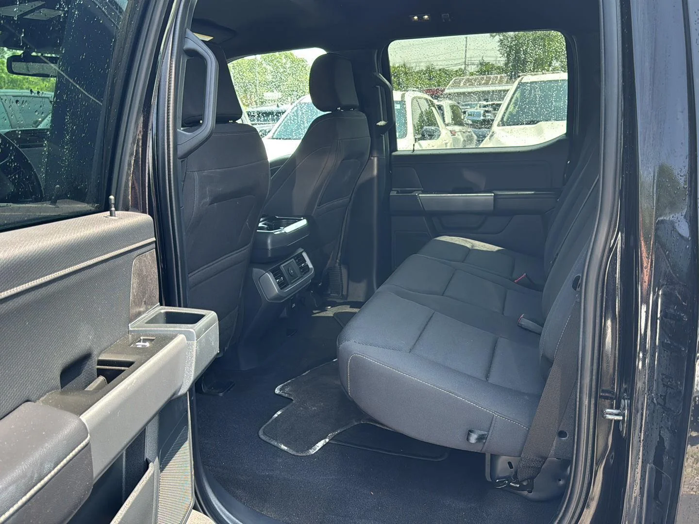 Used 2025 Agate Black Ford XLT image 3