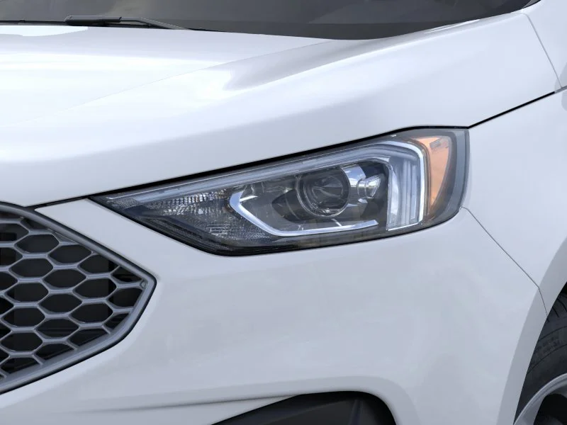 New 2024 Oxford White Ford SE image 18