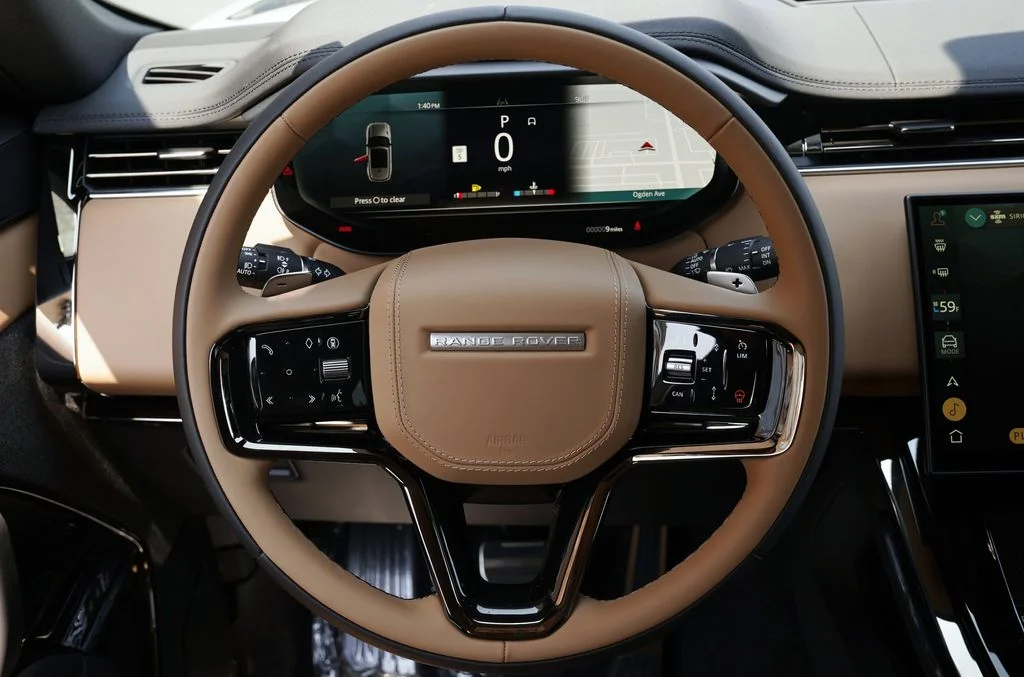 New 2026 Fuji White Land Rover Dynamic SE image 14