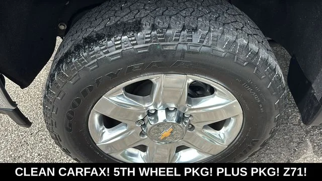 Used 2022 Blue Chevrolet LTZ image 33