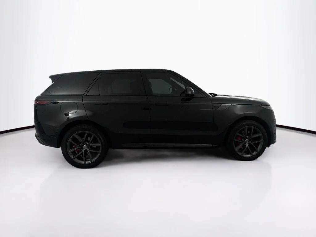 Certified Used 2024 Black Land Rover Dynamic SE image 4